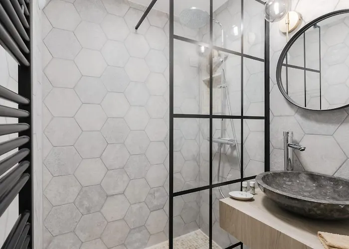 Modern With Parking Place Morny *